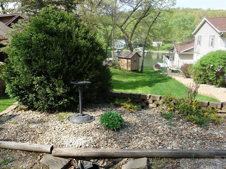 1st image of 3027 E Lakeshore Dr