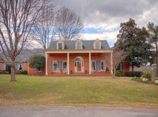 28 Grassmeade Cv, Jackson, TN 38305