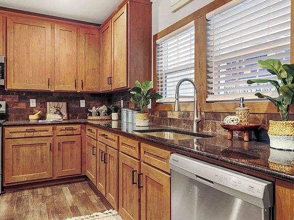 5th image of 10118 Falvey Lake Ln #Lcooec