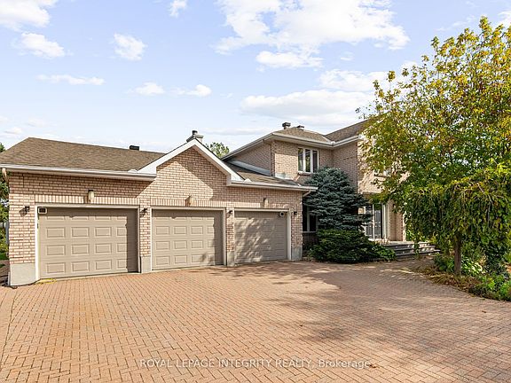 2nd image of 6 Marchbrook Cir