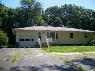 5334 N Isabell Ave, Peoria, IL 61614