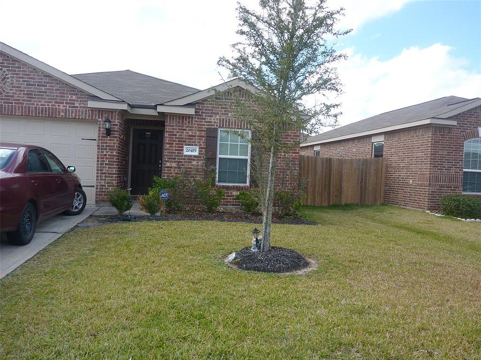 1st image of 20419 Kittredge Dr