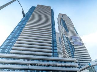 28 Interchange Way #1012, Vaughan, ON L4K 5C3