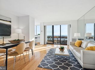 1326 Spruce St APT 2402, Philadelphia, PA 19107