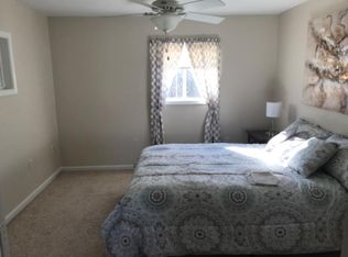 275 Pleasant Dr, Aliquippa, PA 15001