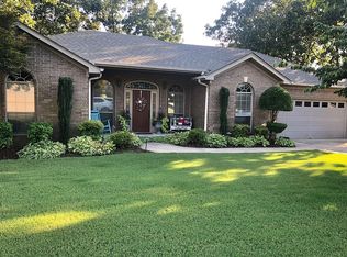 10819 Rocky Creek Dr, Sherwood, AR 72120