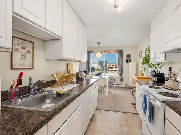 Eastlake Manor Apartments, 1925 Eastlake Ave E APT 206, Seattle, WA 98102