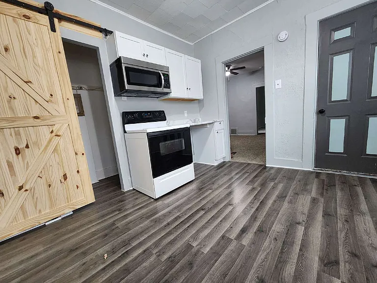 53 Olcott St — Photo 8