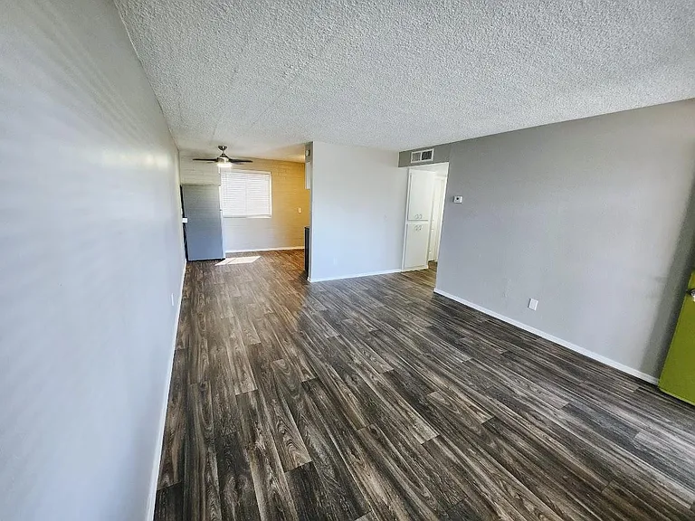 6817 N 17th Ave #4 — Photo 4