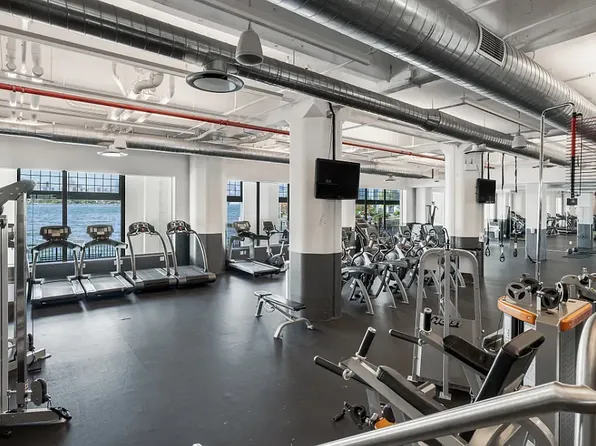 184 Kent Avenue image 9 of 16