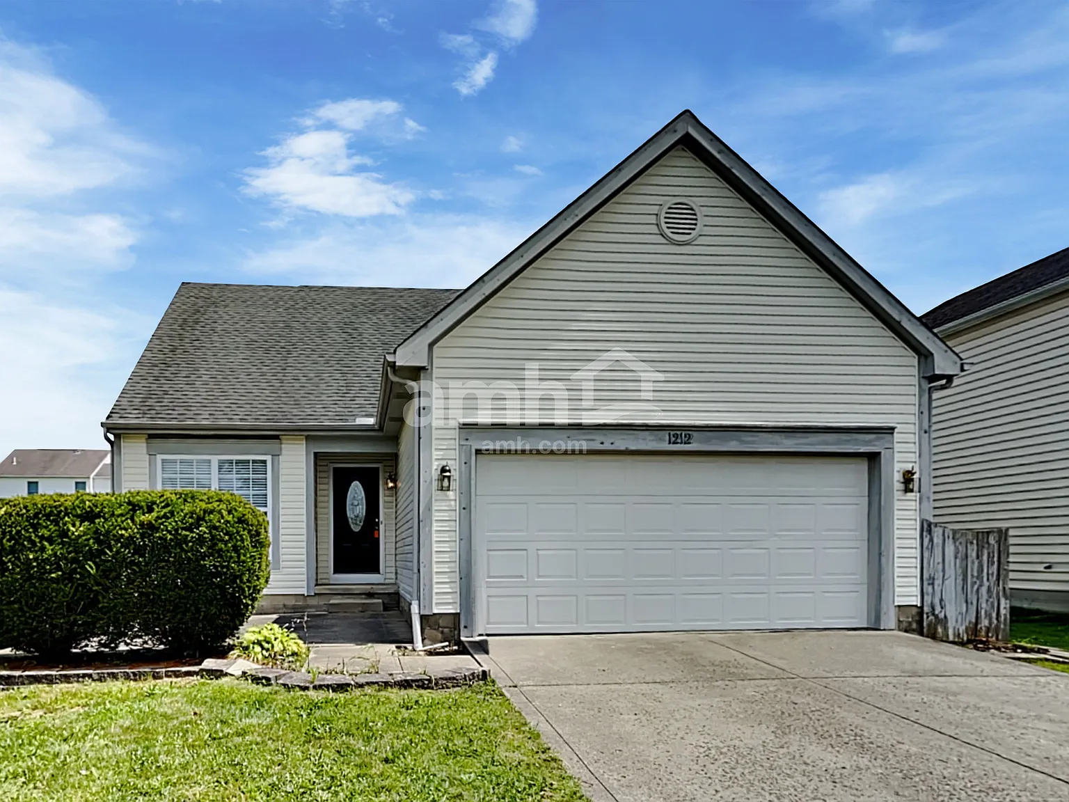 3 bed, 3.5 bath, 2000 sqft, $2,575 — Photo 1