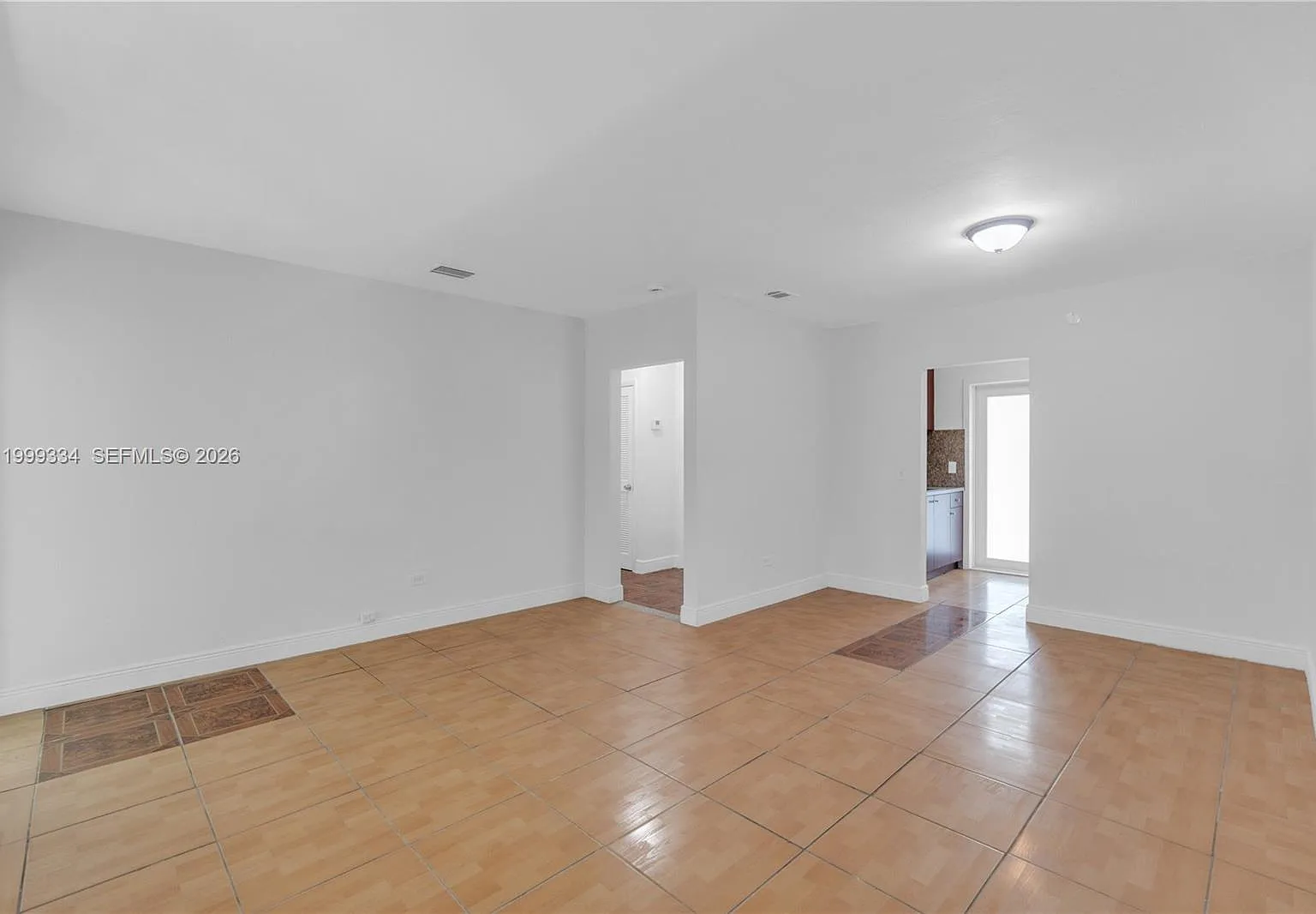 Floral Pk 1st Amd — Photo 3