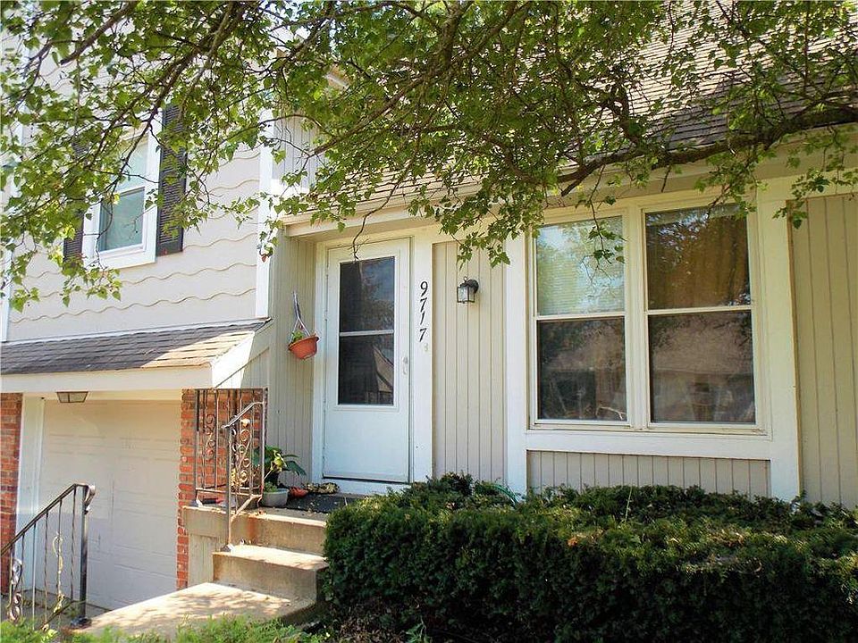 1st image of 9717 W 83rd Ter