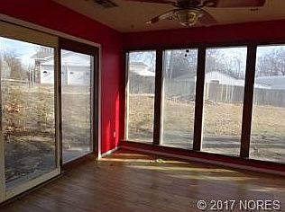 4th image of 17704 E Brady St