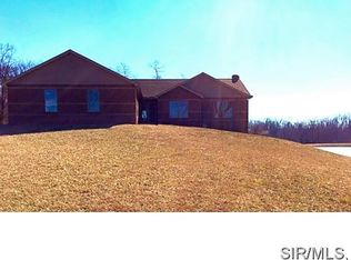 1905 Brown Rd, Brighton, IL 62012