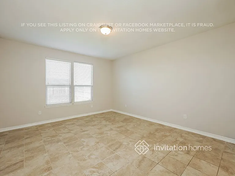 220 Colonial Blf — Photo 11