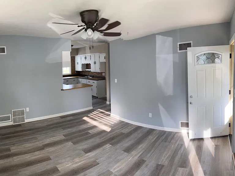 1520 W Hayes St — Photo 4