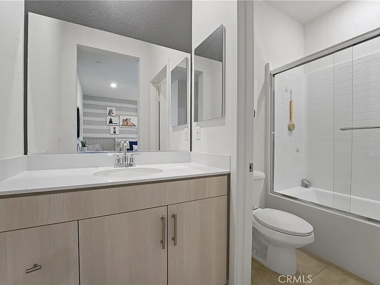 2941 W Lincoln Ave #3 — Photo 35