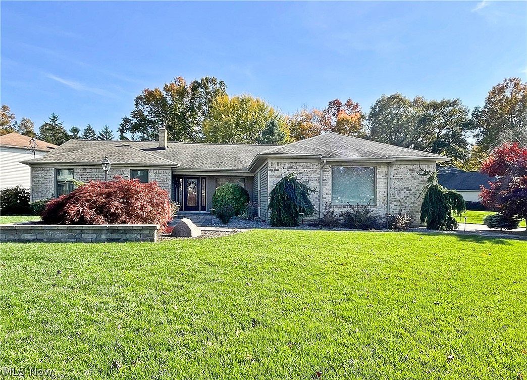 73 Sugar Cane Dr, Youngstown, OH 44512 Zillow