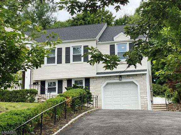 2nd image of 14 Highland Dr
