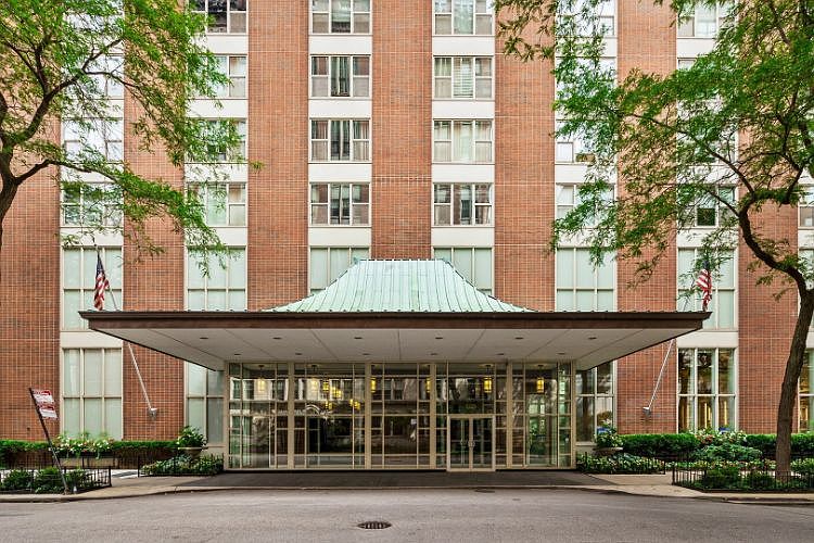 1st image of 1325 N State Pkwy APT 18D