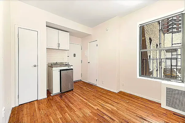 Rented by REAL New York | media 9