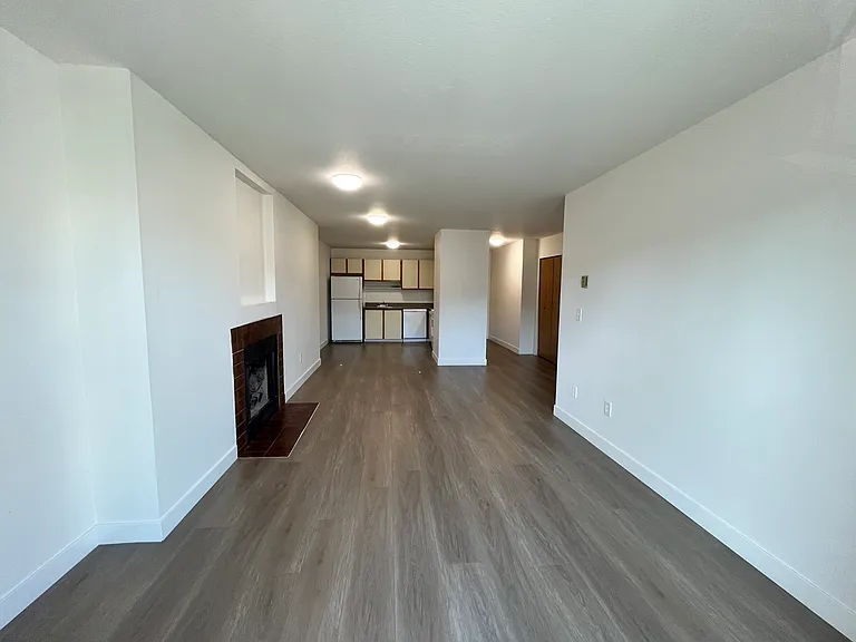 8660 Granville Ave #107 — Photo 2