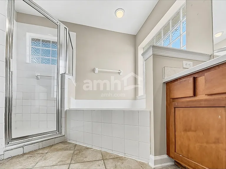 9243 Prosperity Lake Dr — Photo 13