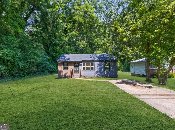 805 S 9th St, Griffin, GA 30224