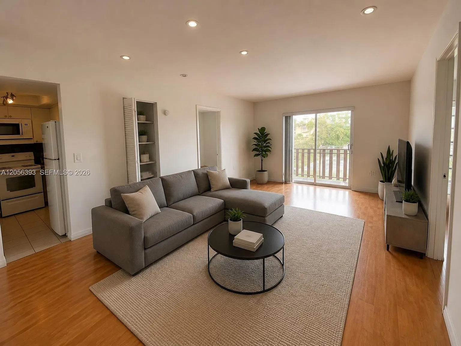 Sunset Villas — Photo 4