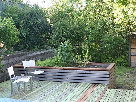 backyard garden deck