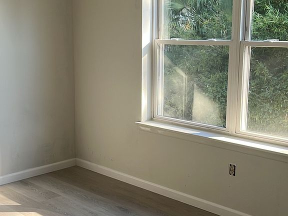 2nd image of 221 Cherry St