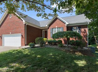 8802 Fox Chase Pl, Louisville, KY 40228