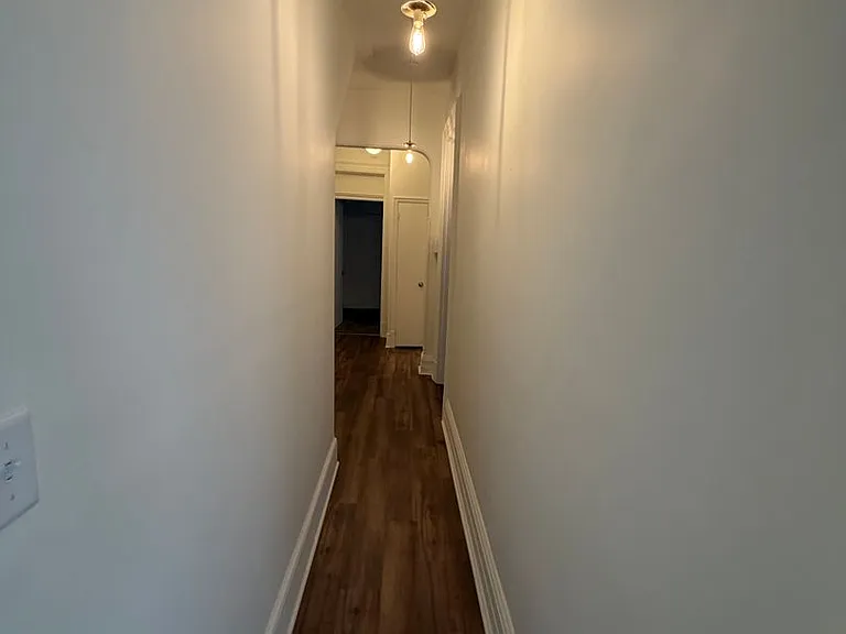 110 S Beaver St — Photo 7