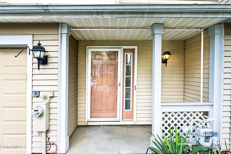 5th image of 23 Stoney Creek Drive