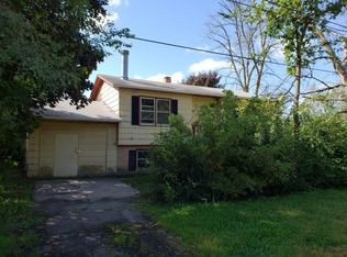 724 Starr St, Belvidere, IL 61008