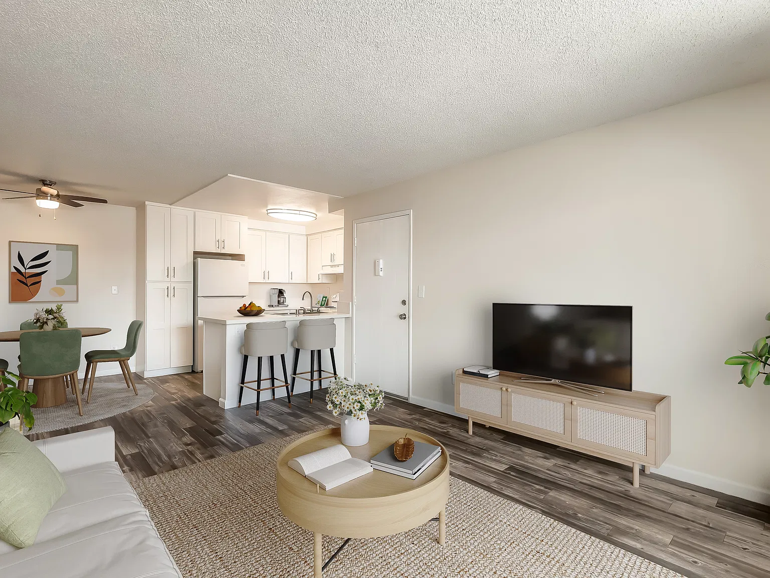 Greenbrier Apartments — Photo 4
