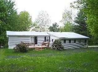 15 Stewqrt Ave, Claremont, NH 03743