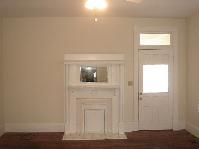 All units have fireplaces