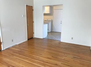 C2402 - Maple Court Apartments, Vancouver, WA 98661