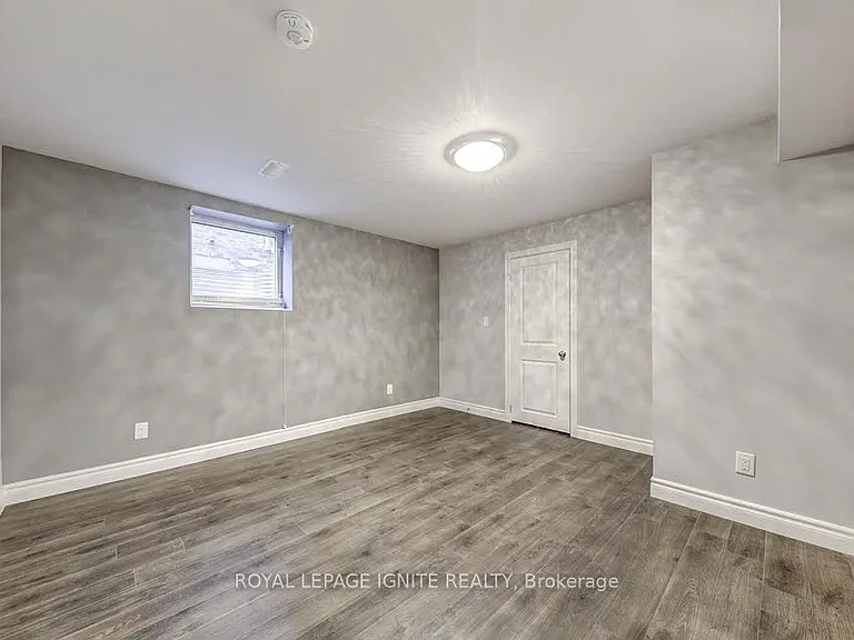 56 Mersey St #BASEMENT — Photo 12