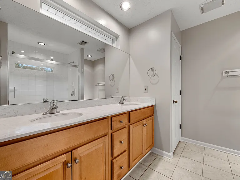 503 Waterwood Bnd — Photo 22