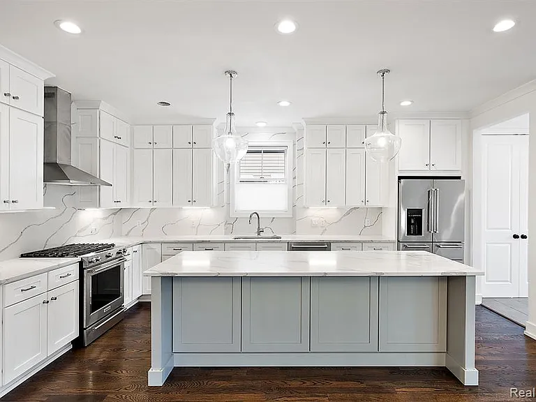811 Smith Ave — Photo 15