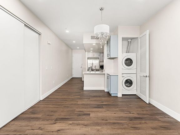5th image of 1401 Mission St Unit 208