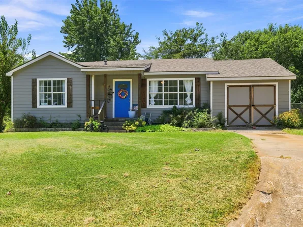1001 Donna Sue Pl, Durant, OK 74701