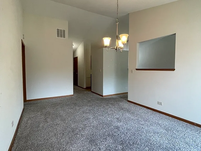 3609 Roanoke Ave — Photo 10