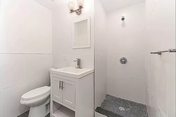 Rented by REAL New York | media 5