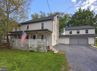 80 Paradise Ln, Ronks, PA 17572