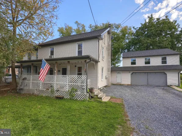 80 Paradise Ln, Ronks, PA 17572