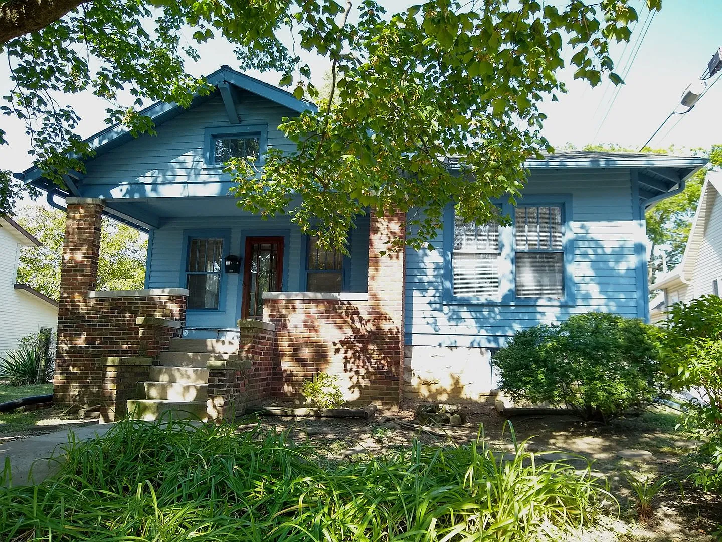 Grant 211 — Photo 2